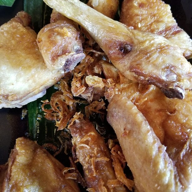 Fried Chicken Wings.